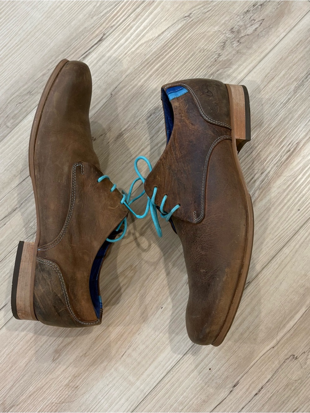 John Fluevog Brown Leather cbc radio Derby Shoes with Turquoise Laces